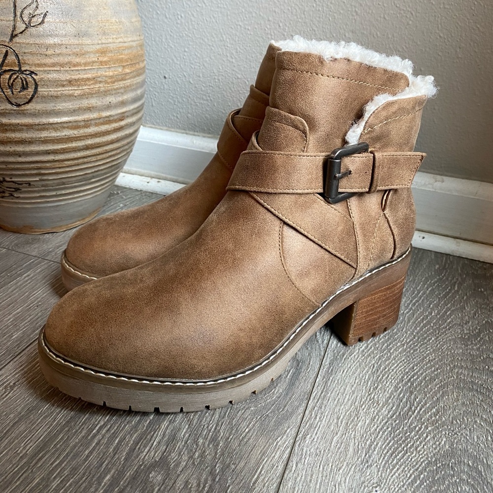 Cute Tan Suede Booties